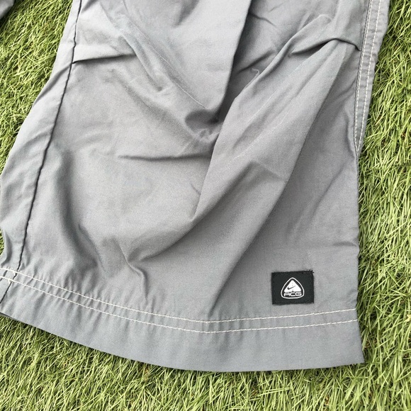 Nike ACG shorts - Picture 4 of 8